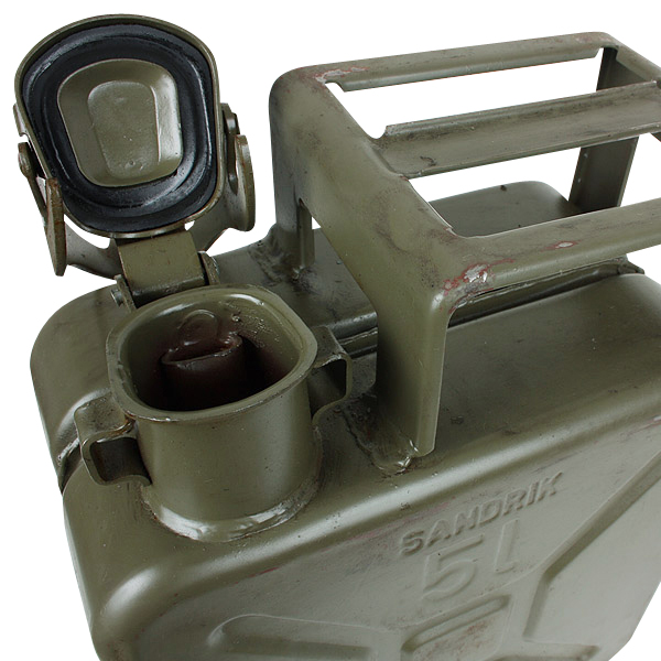 チェコ軍 ガソリン缶 5L 軍放出品 ミリタリーショップ 通販