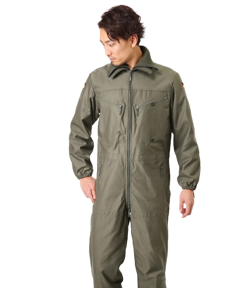 ドイツ軍　つなぎ　カバーオール　実物　２枚組　ライナー付き　防寒　サバゲー MILITARY 実物 新品 ドイツ軍 タンカー カバーオール ライナー付