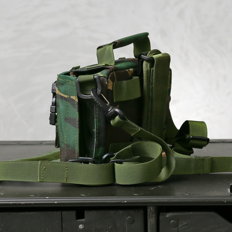 米軍 実物 ラジオキャリングケース