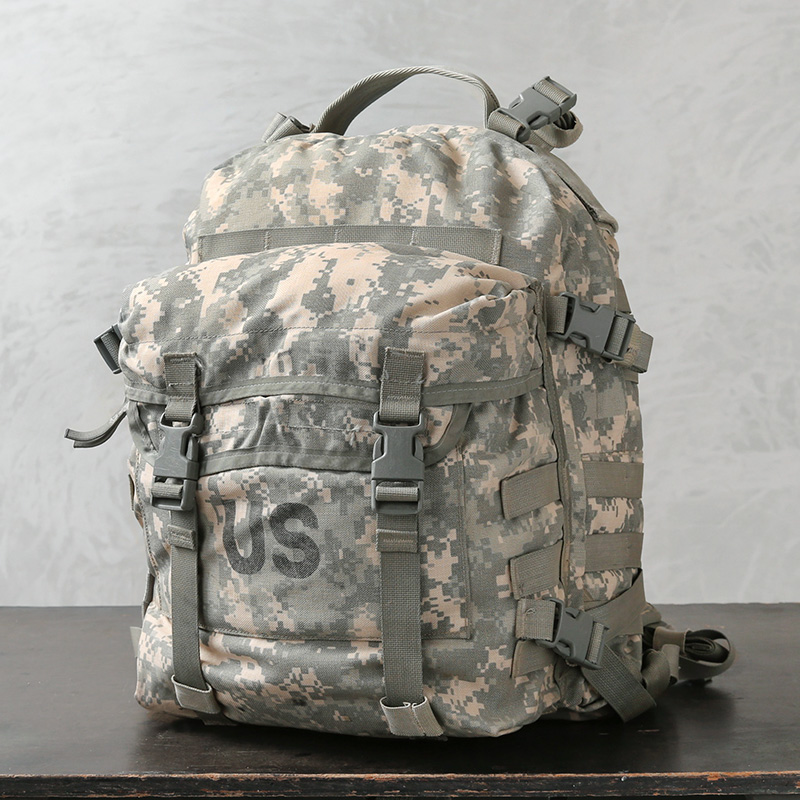 実物 USED 米軍 MOLLE II 3DAY アサルトパック ACU（UCP）