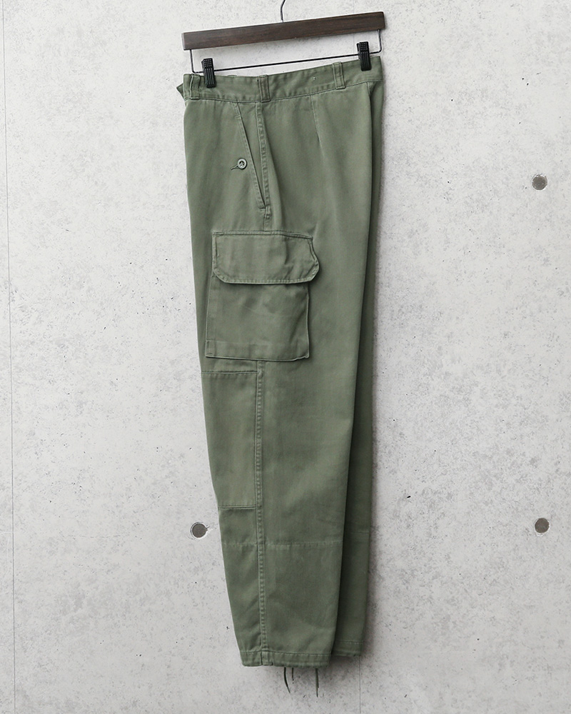 実物 USED フランス軍 M-64 カーゴパンツ【キャンペーン対象外】 ミリタリーパンツ 軍服 軍パン【I】