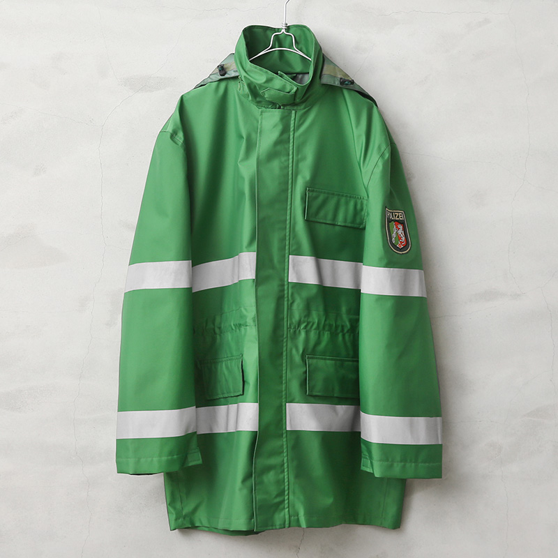 実物 USED ドイツ警察 WATERPROOF“POLIZEI”ポリスジャケット